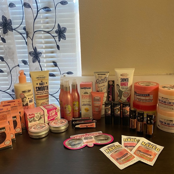Soap and Glory 36 items - Picture 2 of 3